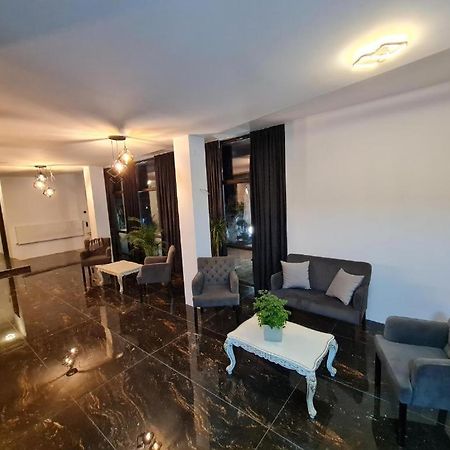 Hotel Aqua Palace Petroşani Eksteriør billede