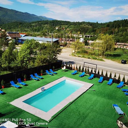 Hotel Aqua Palace Petroşani Eksteriør billede