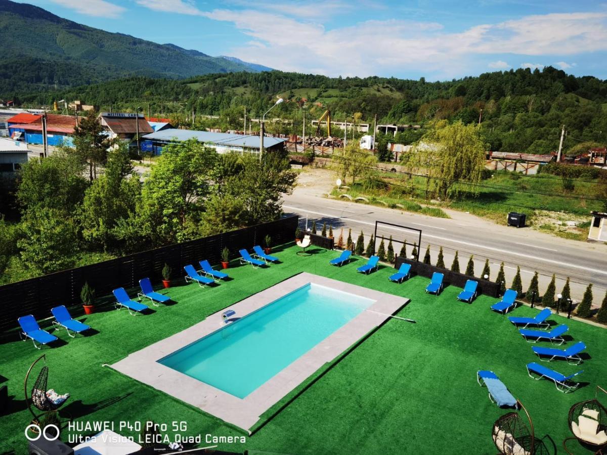 Hotel Aqua Palace Petroşani Eksteriør billede