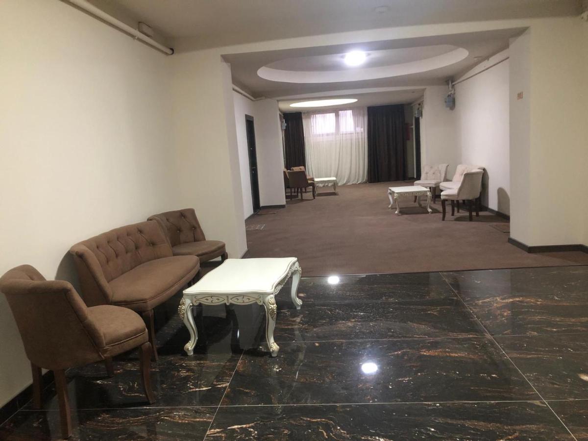 Hotel Aqua Palace Petroşani Eksteriør billede
